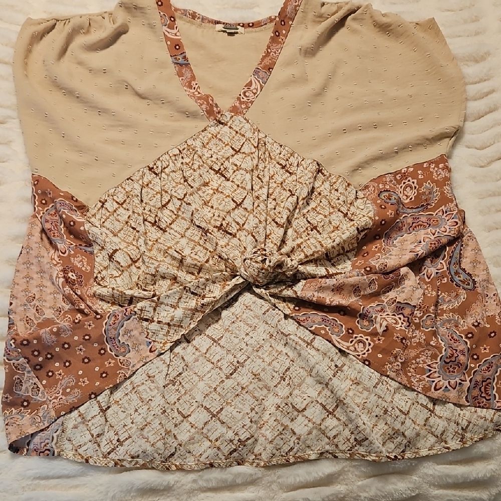 Gimmicks by BKE Beige and Brown Patchwork Blouse
